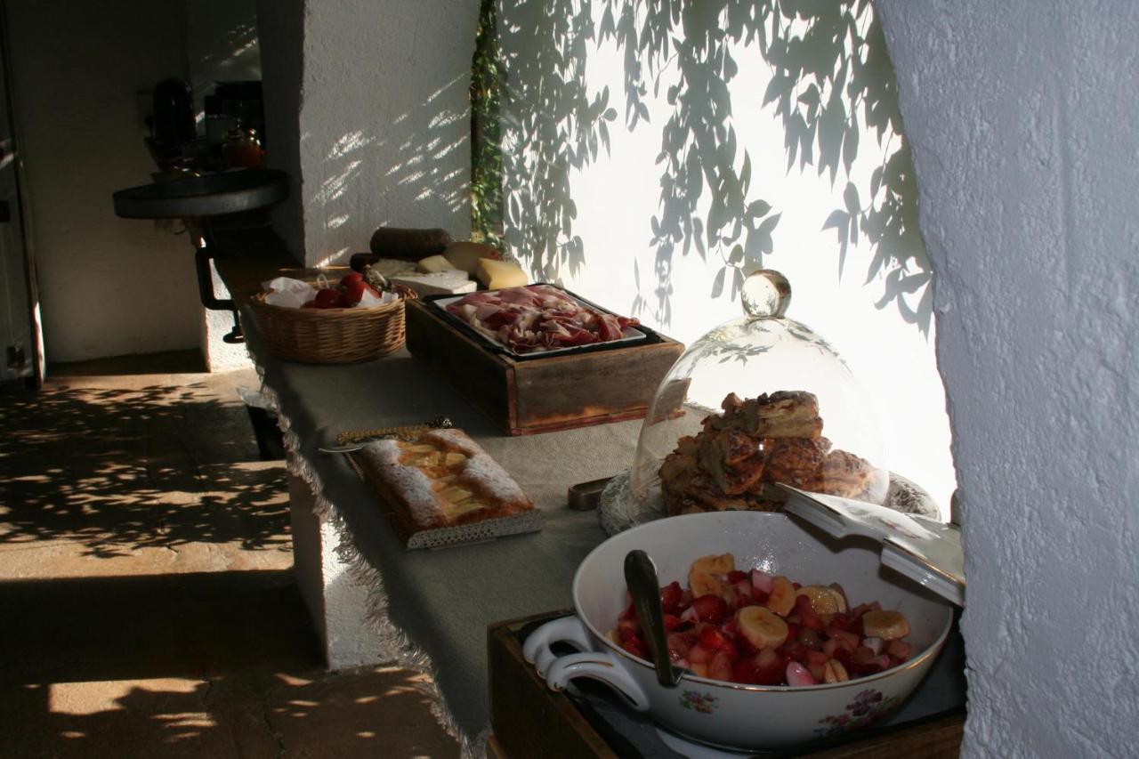 Le Rondini Bed & Breakfast Montrás Exterior photo