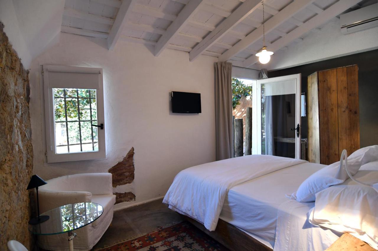 Le Rondini Bed & Breakfast Montrás Exterior photo
