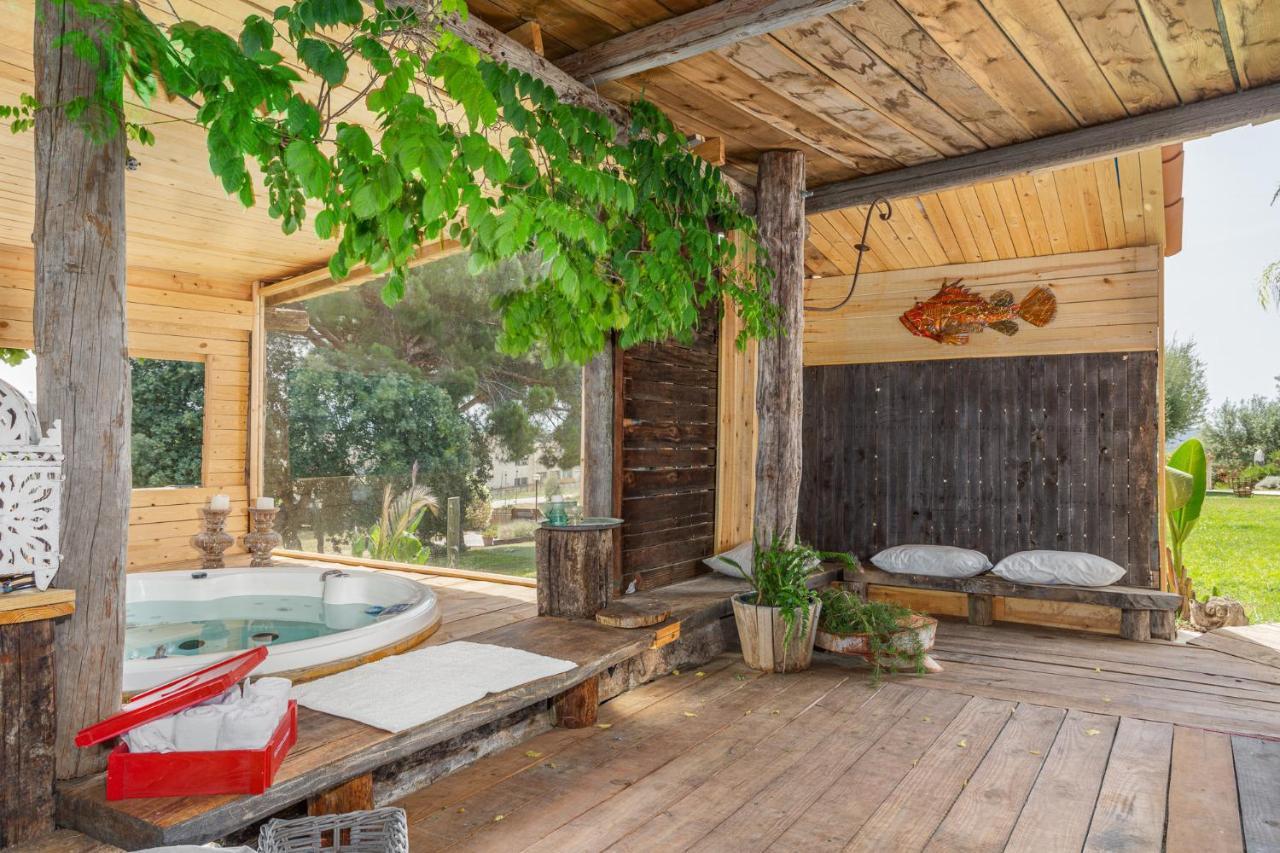 Le Rondini Bed & Breakfast Montrás Exterior photo
